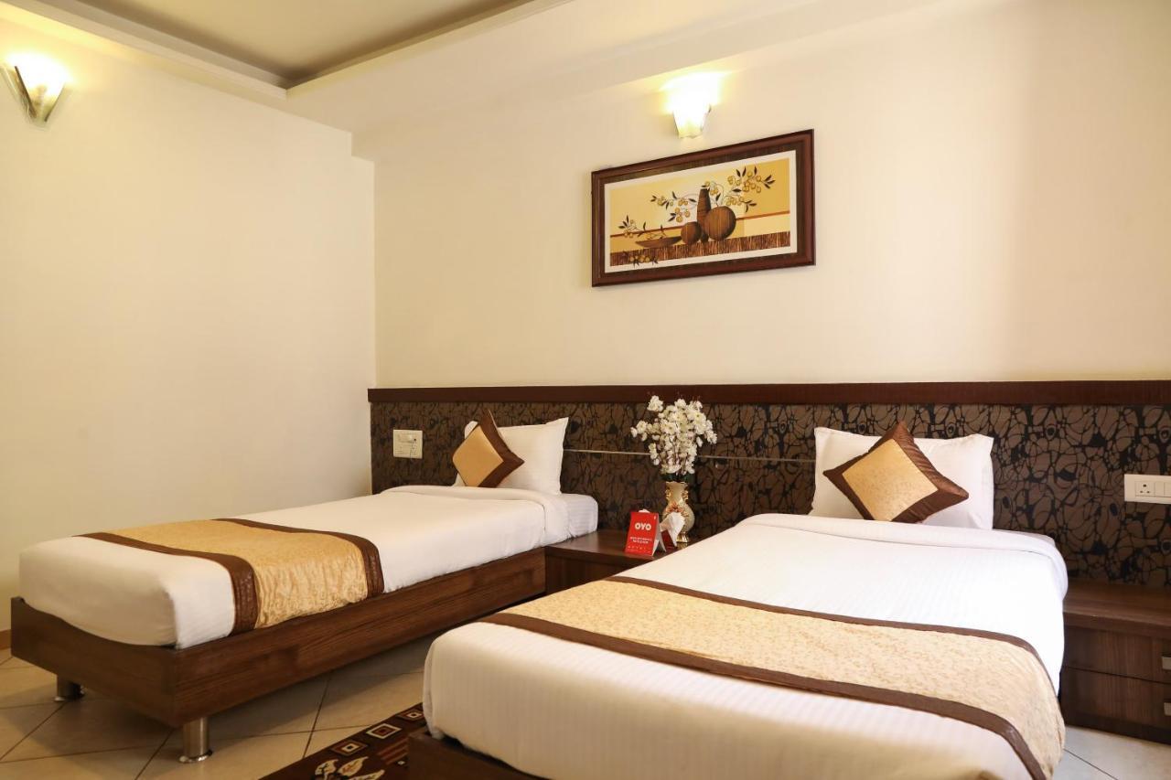 Oyo 10943 Hotel Plus Corporate Khapa  Kültér fotó