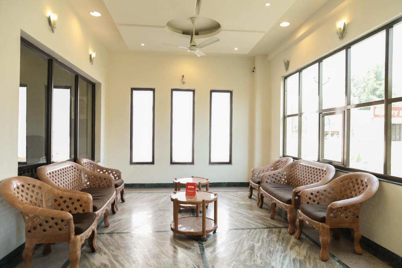 Oyo 10943 Hotel Plus Corporate Khapa  Kültér fotó