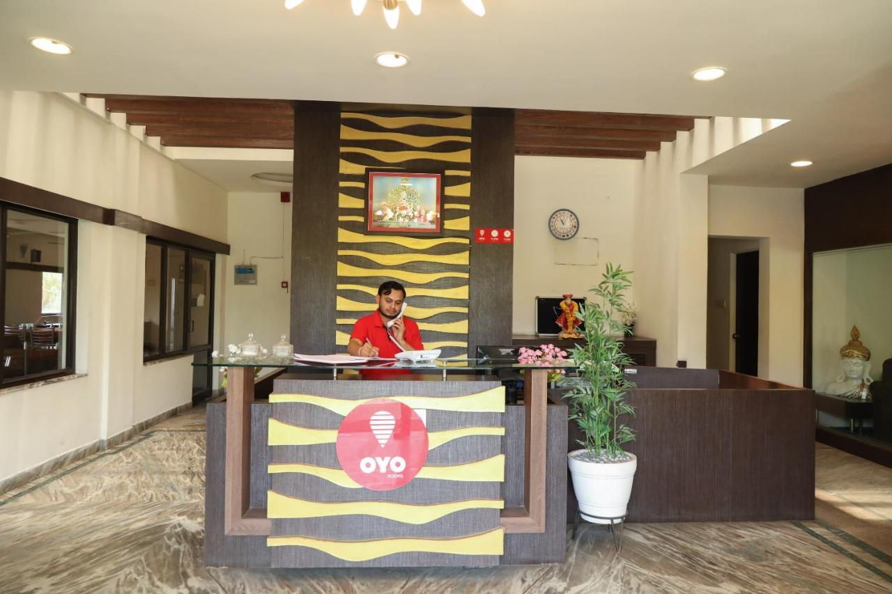 Oyo 10943 Hotel Plus Corporate Khapa  Kültér fotó
